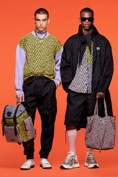Look 24